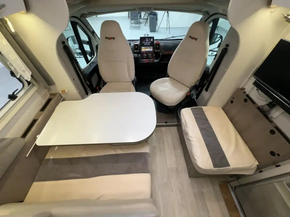 PILOTE 740 GJ - Ansicht 8